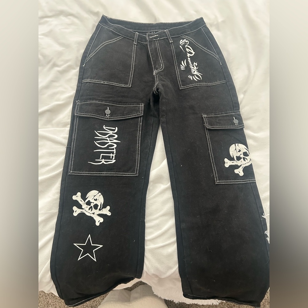 Graphic Cargo Pants / Romwe